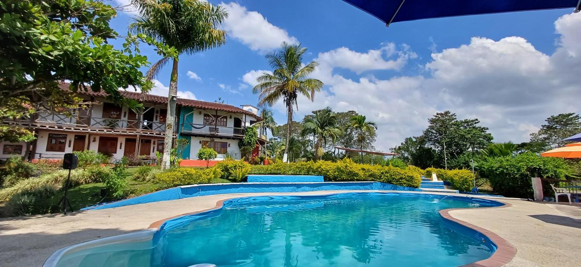 Finca Hotel Palmas Frente A Panaca Quimbaya Bagian luar foto