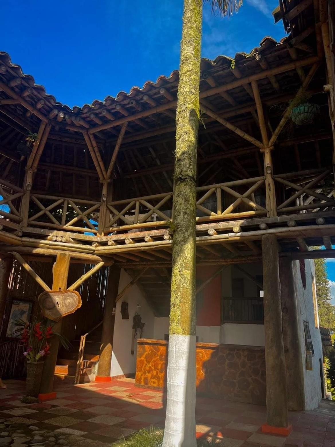 Finca Hotel Palmas Frente A Panaca Quimbaya Bagian luar foto